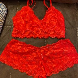 Red lingerie set